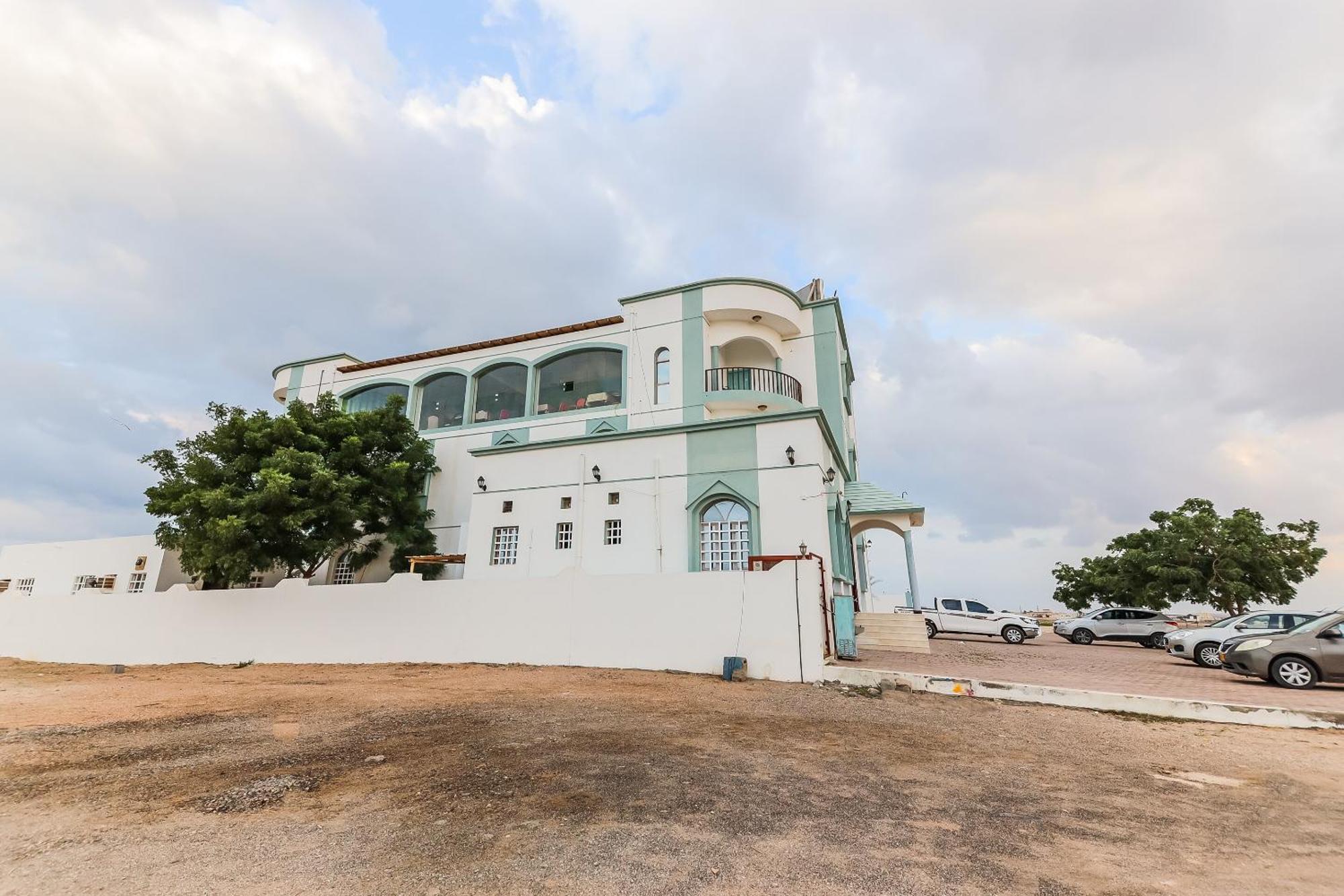 Super Oyo 110 Ras Al Hadd Guest House المظهر الخارجي الصورة